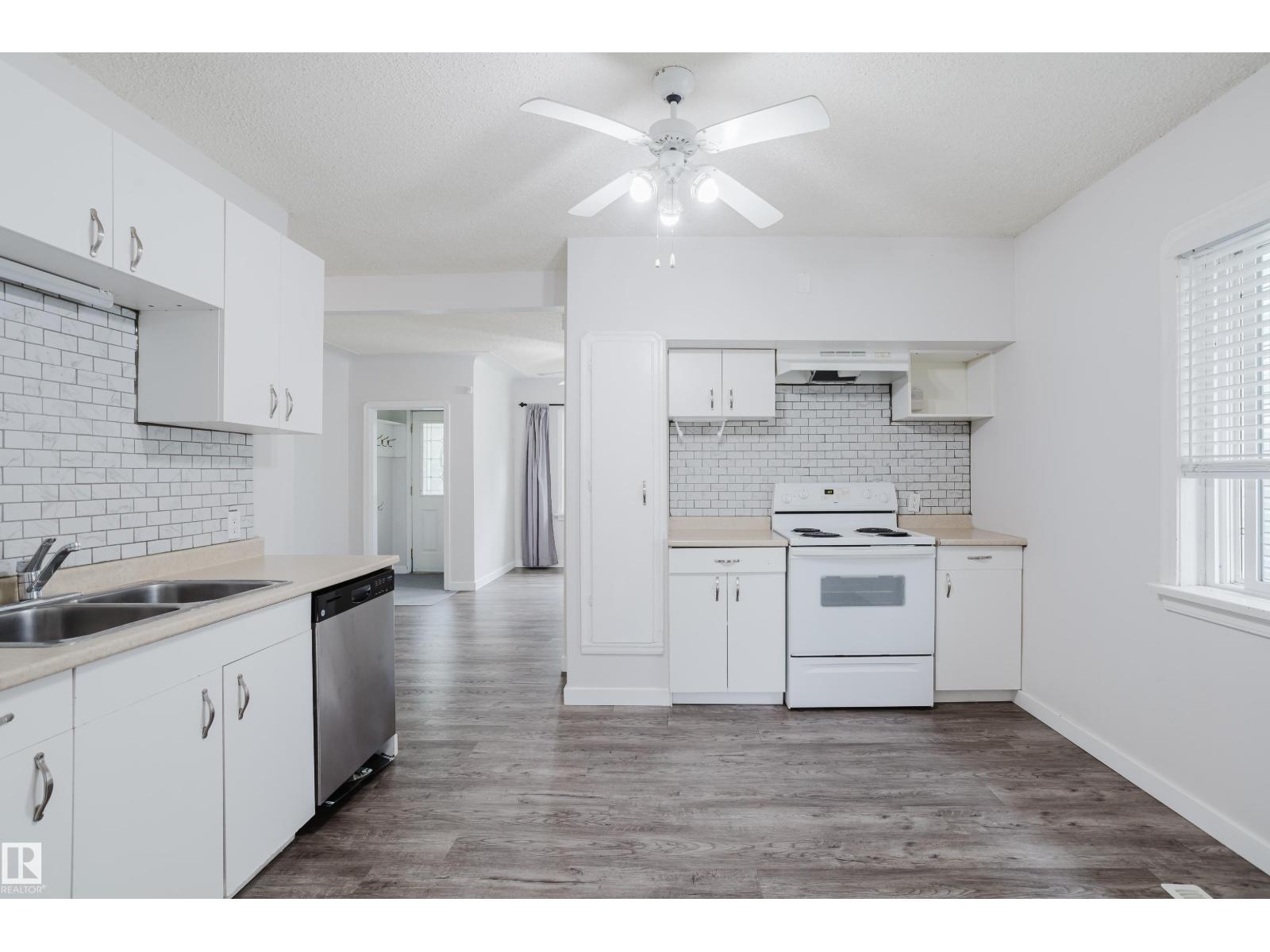 11934 87 St Nw Property Photo 17