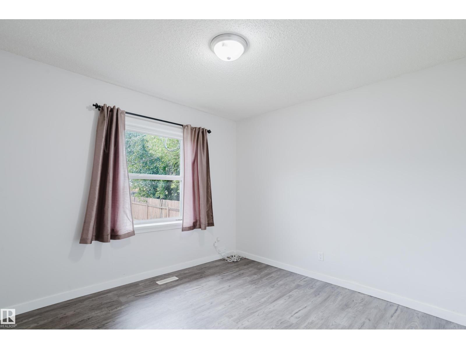 11934 87 St Nw Property Photo 21