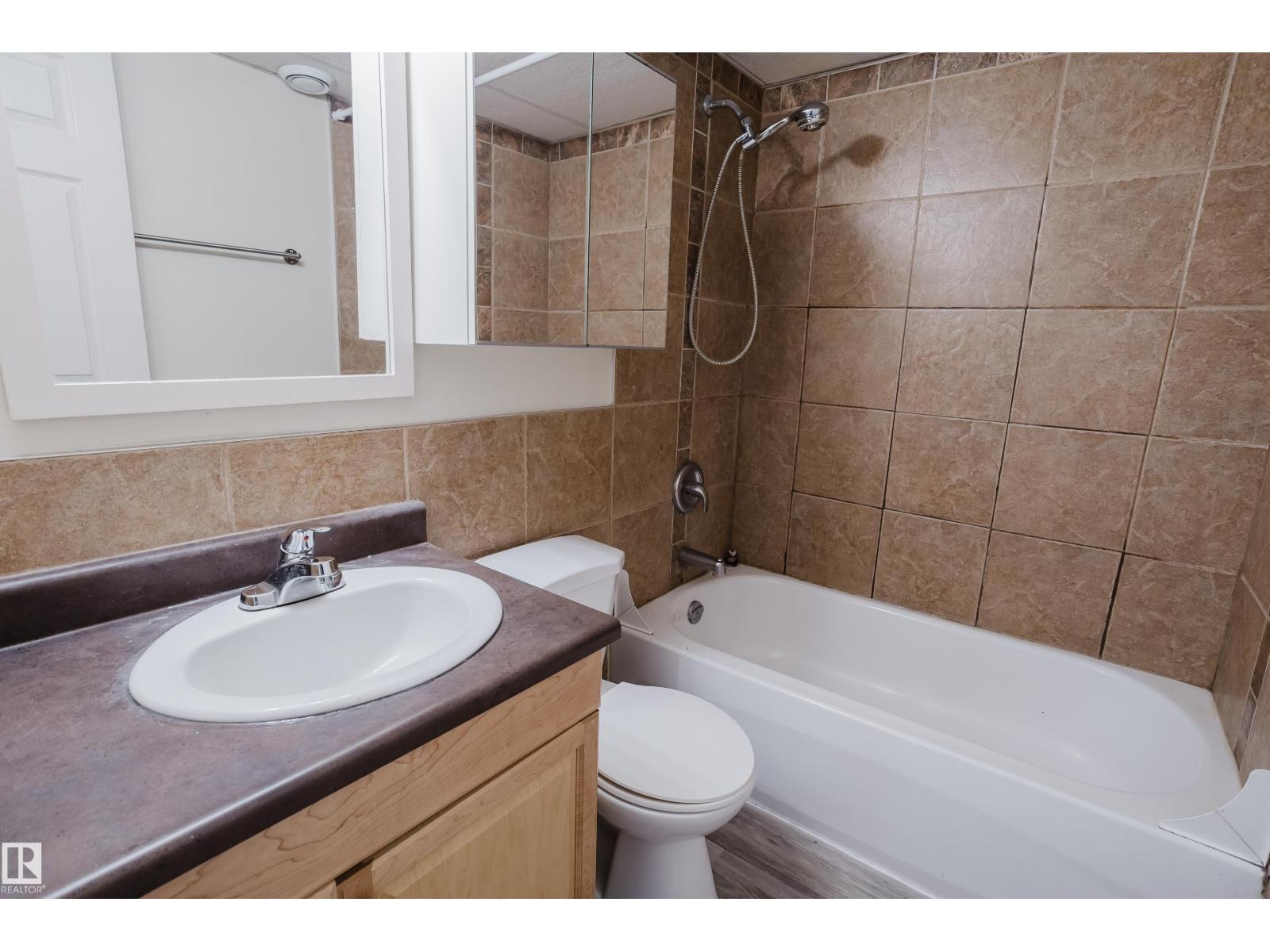 11934 87 St Nw Property Photo 44