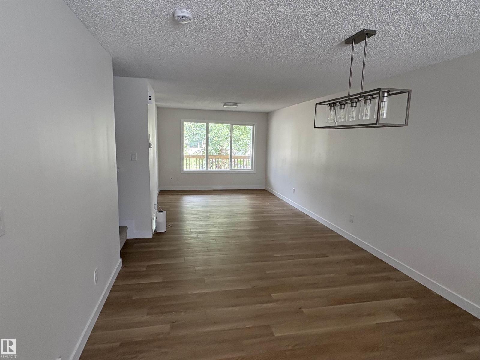 4843 115 Av Nw Property Photo 2