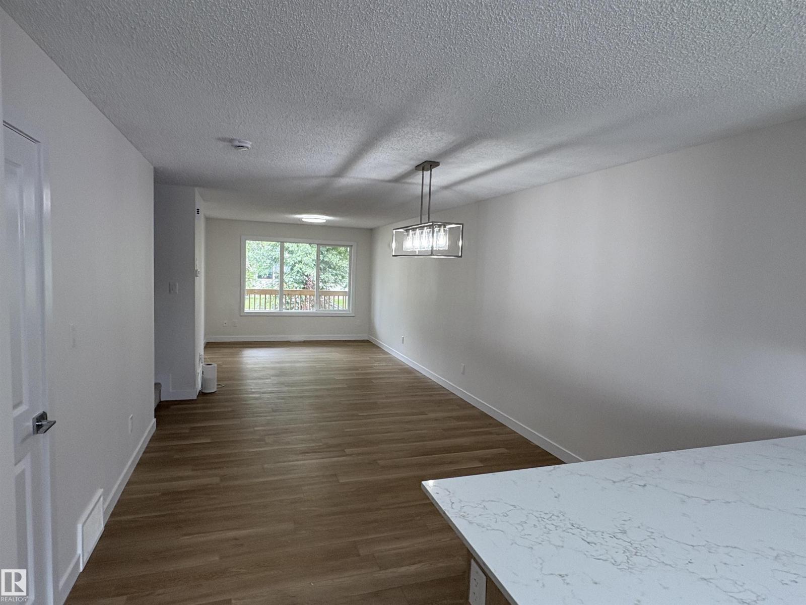 4843 115 Av Nw Property Photo 4