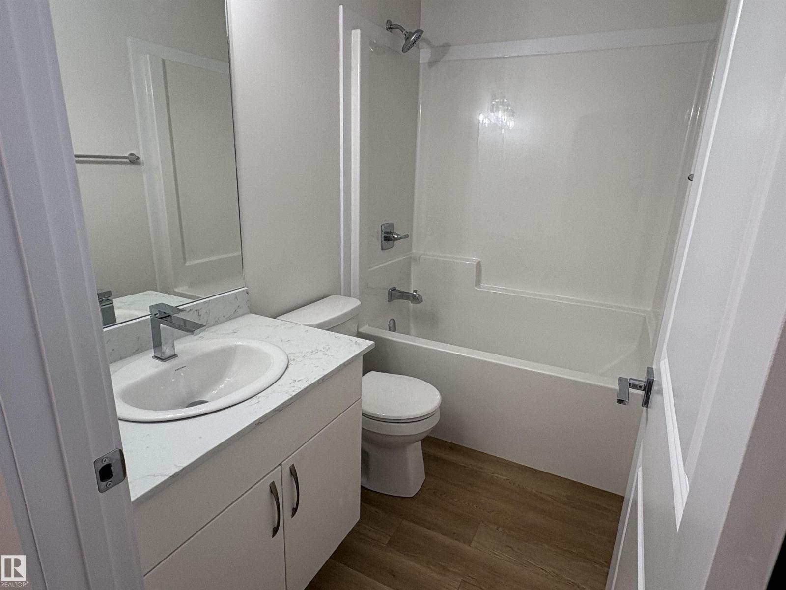 4843 115 Av Nw Property Photo 14