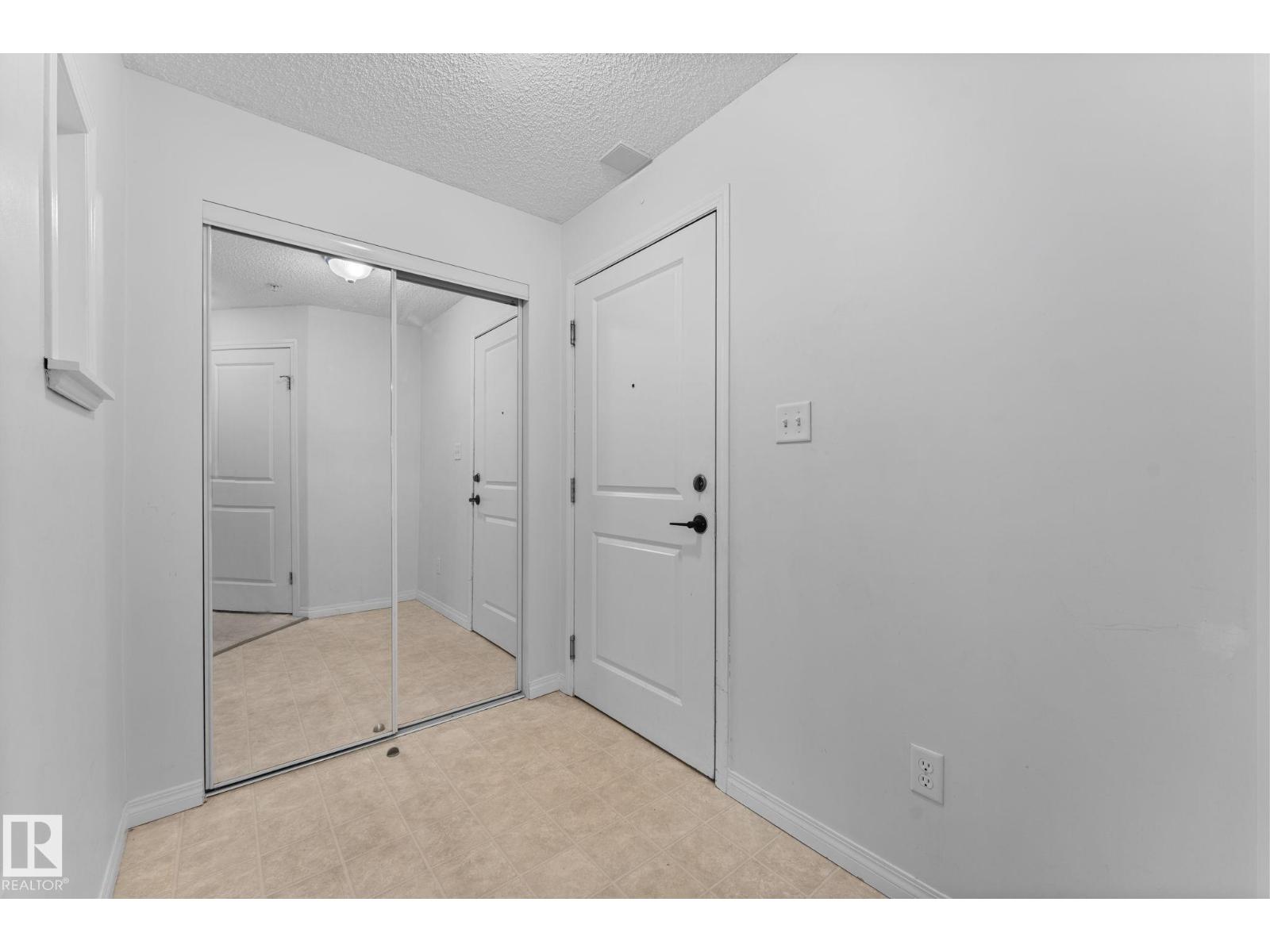 #417 11325 83 St Nw Property Photo 8