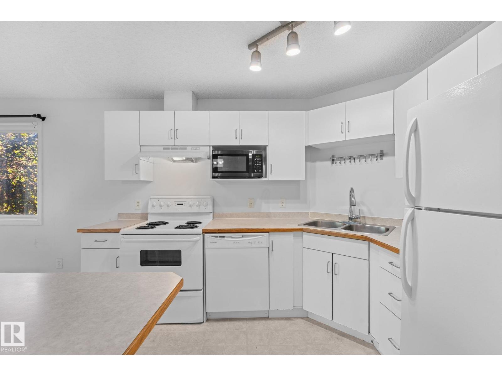 #417 11325 83 St Nw Property Photo 20