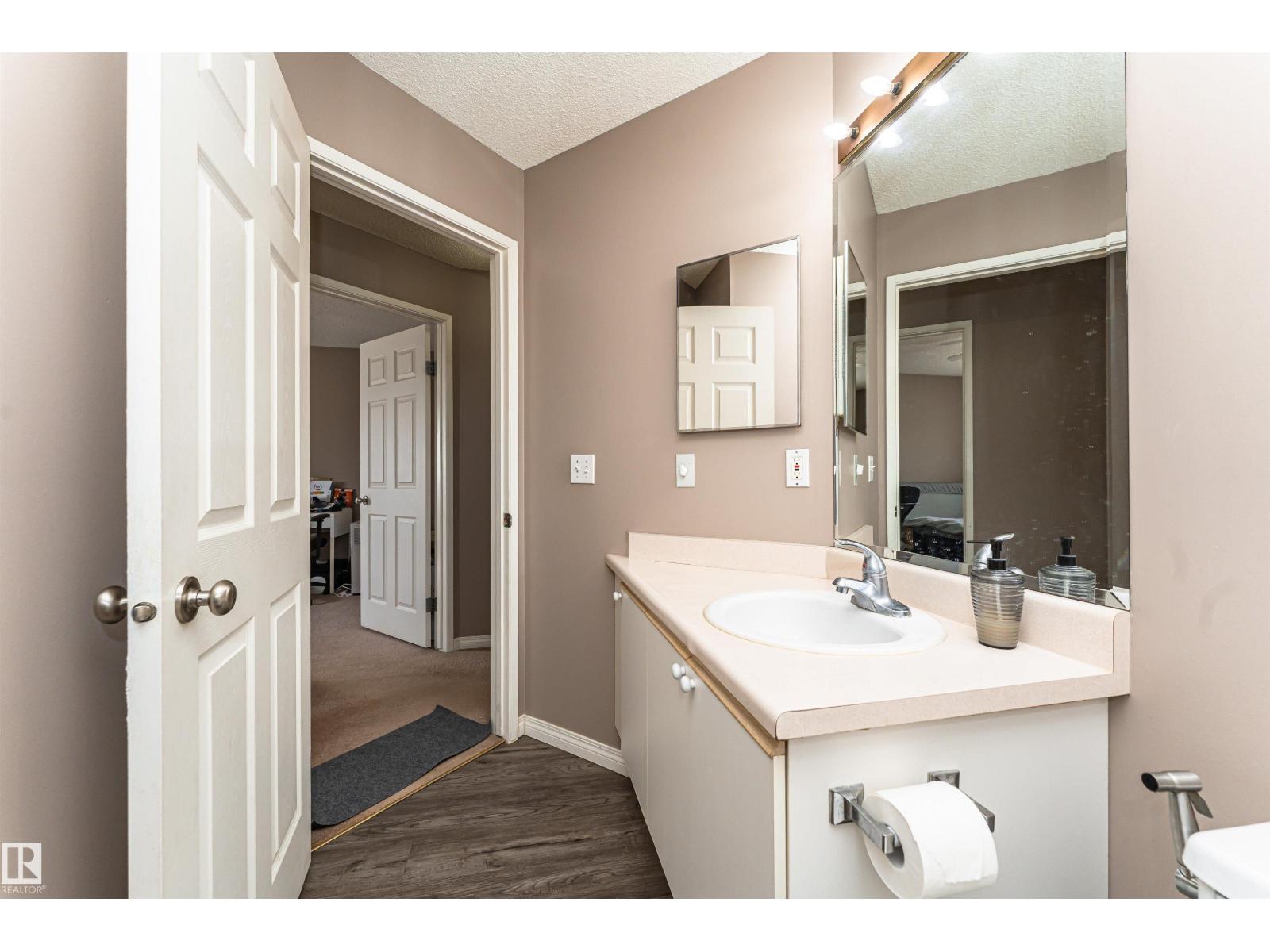 #315 9620 174 St Nw Property Photo 32