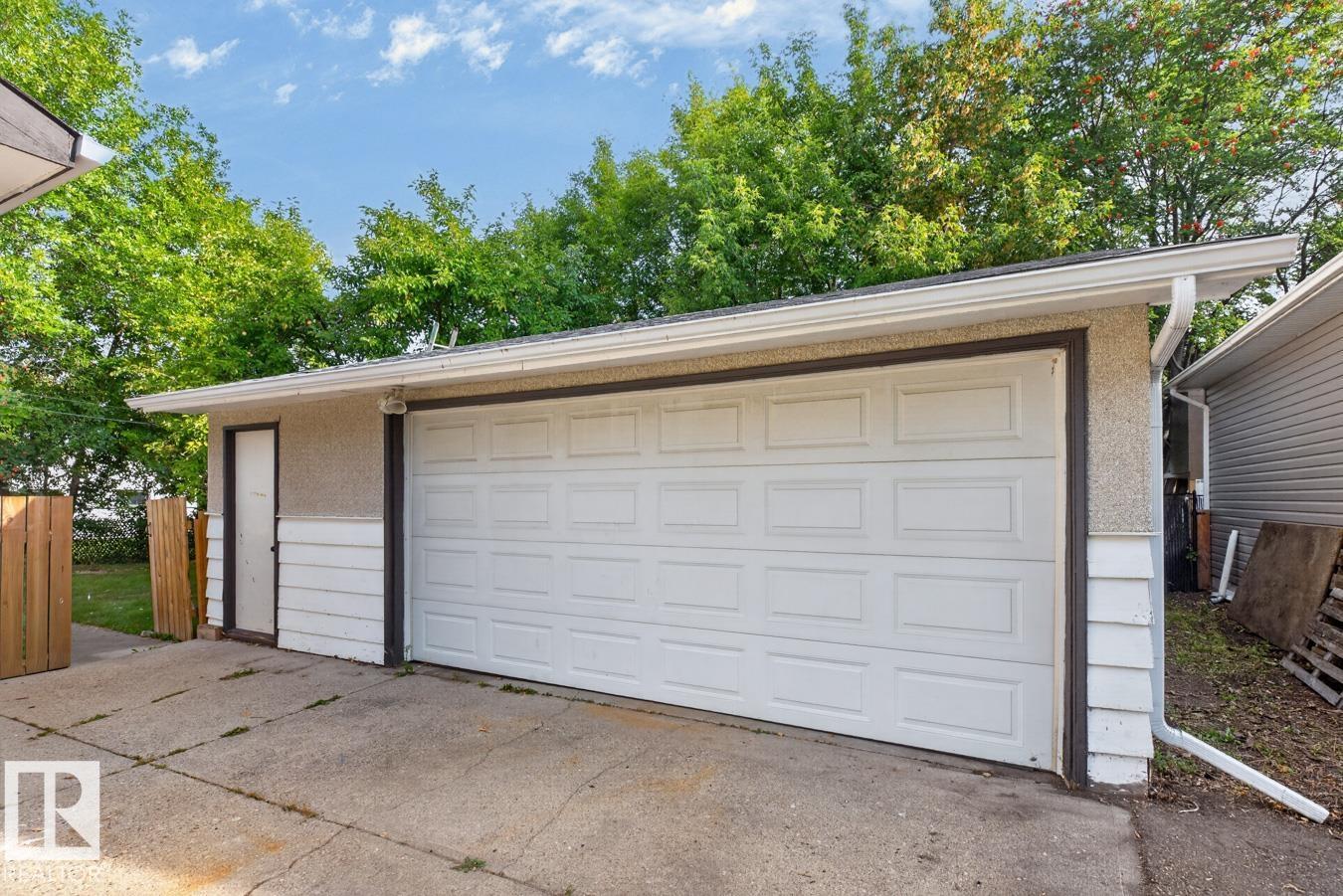 139 Juniper Av Property Photo 2