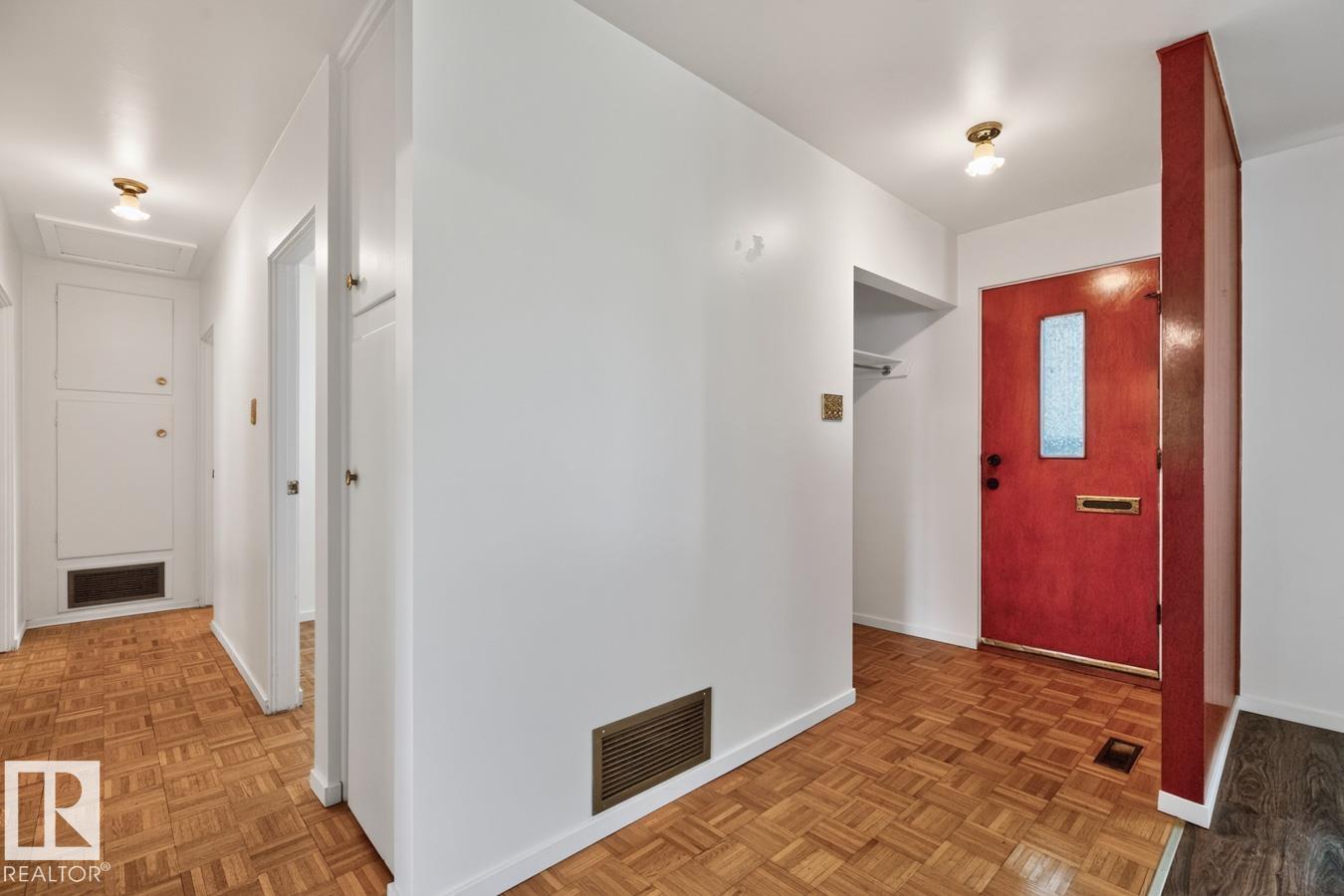 139 Juniper Av Property Photo 26