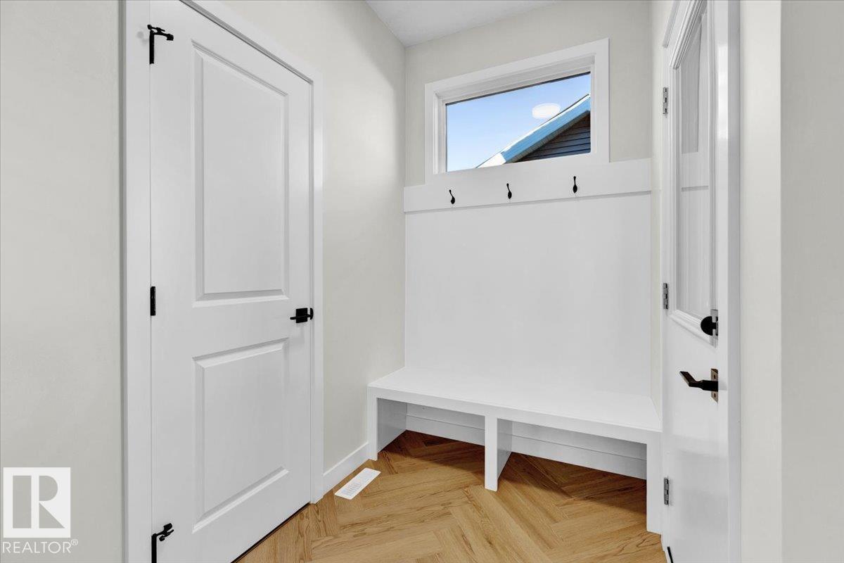 2213 Crossbill Li Nw Property Photo 19
