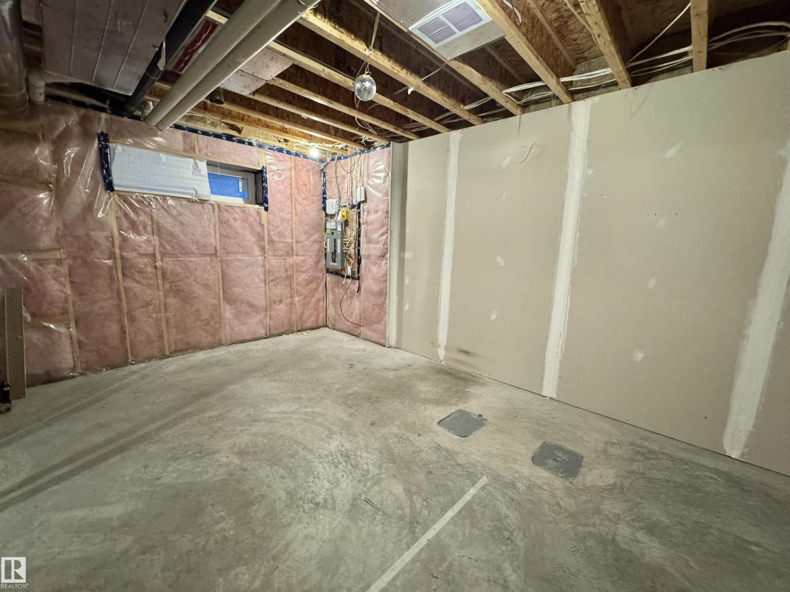 12046 89 St Nw Property Photo 35