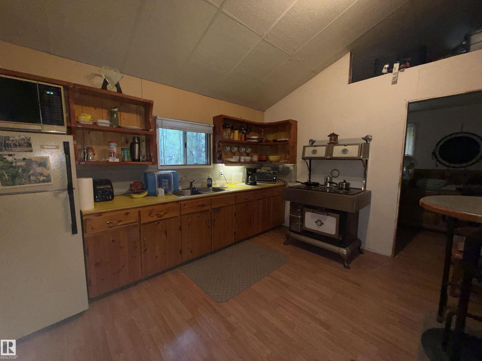 147 David Dr Property Photo 8