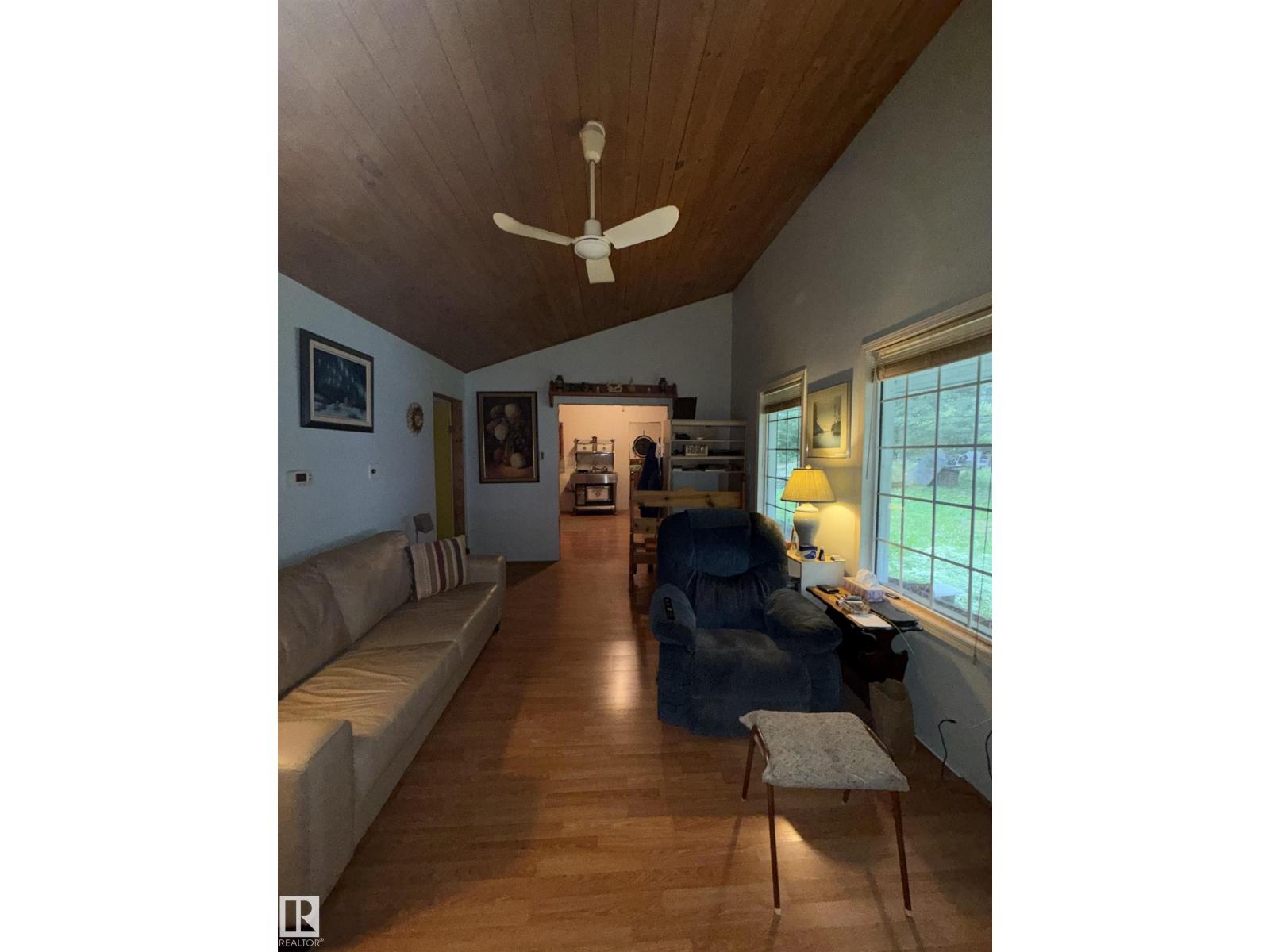 147 David Dr Property Photo 10