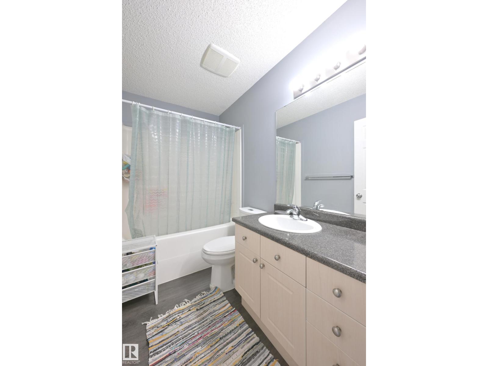 8127 7 Av Sw Property Photo 18