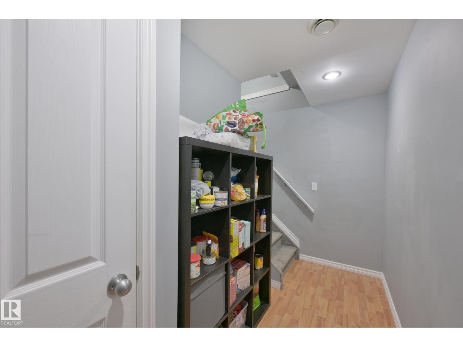8127 7 Av Sw Property Photo 32