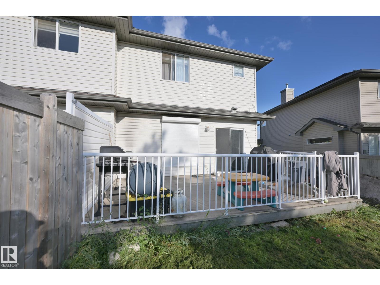 8127 7 Av Sw Property Photo 37