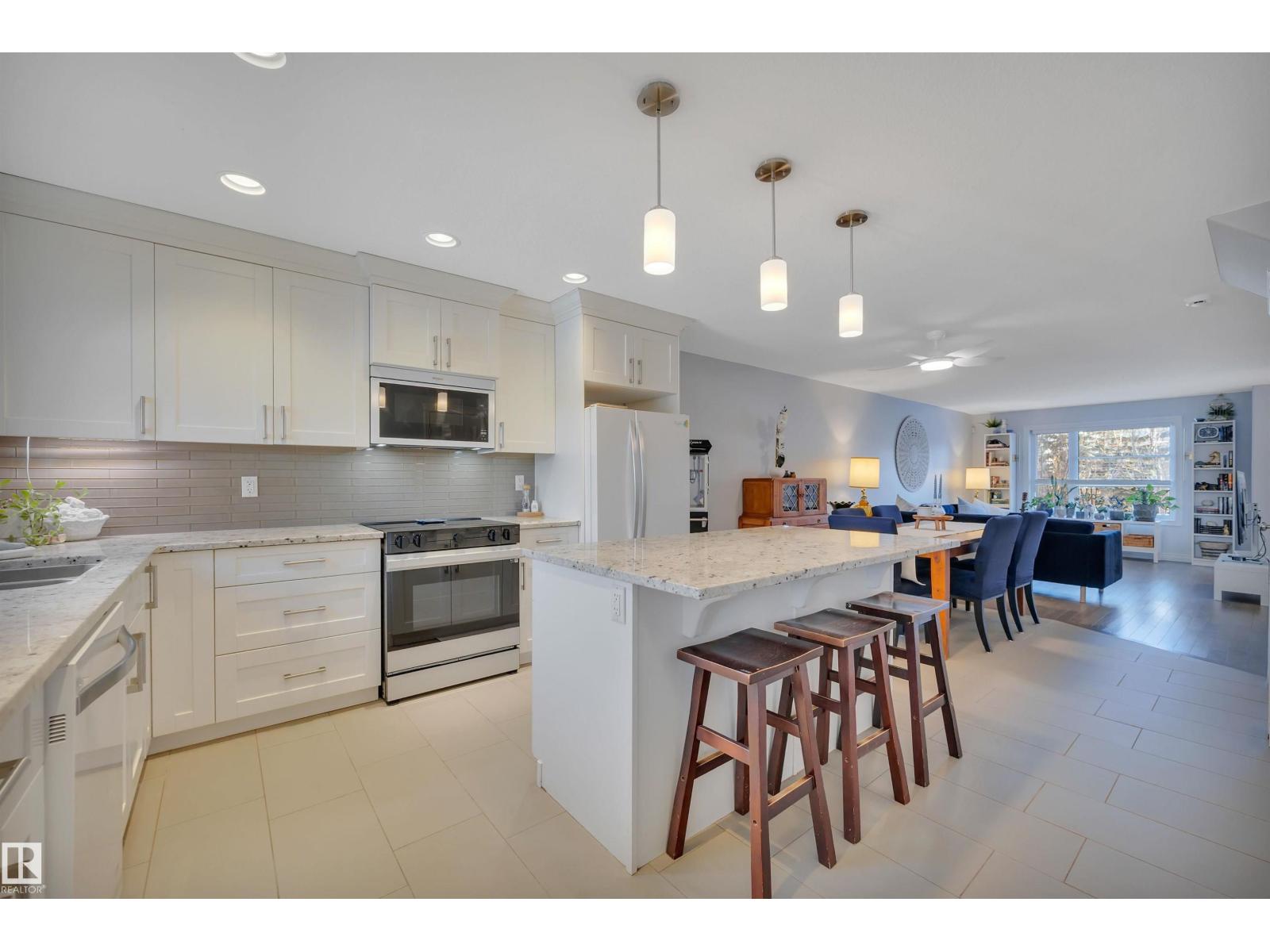 11234 105 ST NW Property Photo 1