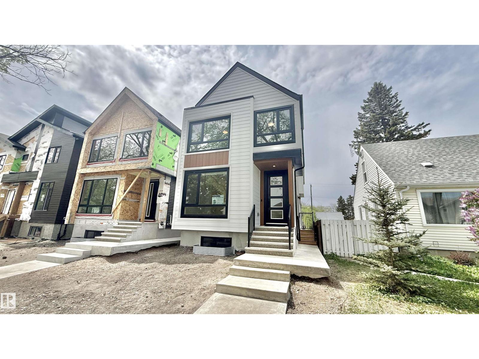11712 122 ST NW NW