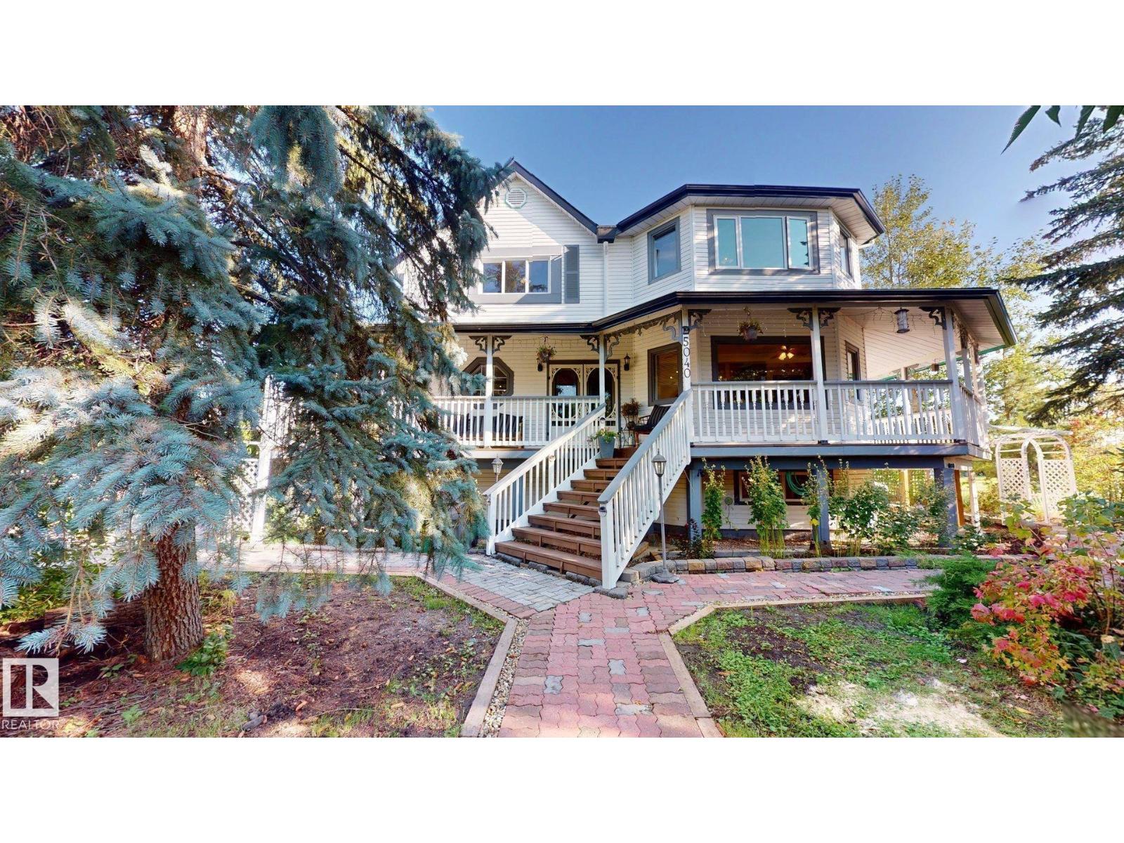 5040 51 Av Property Photo 1
