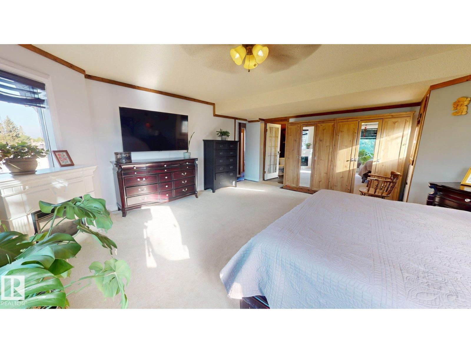 5040 51 Av Property Photo 15