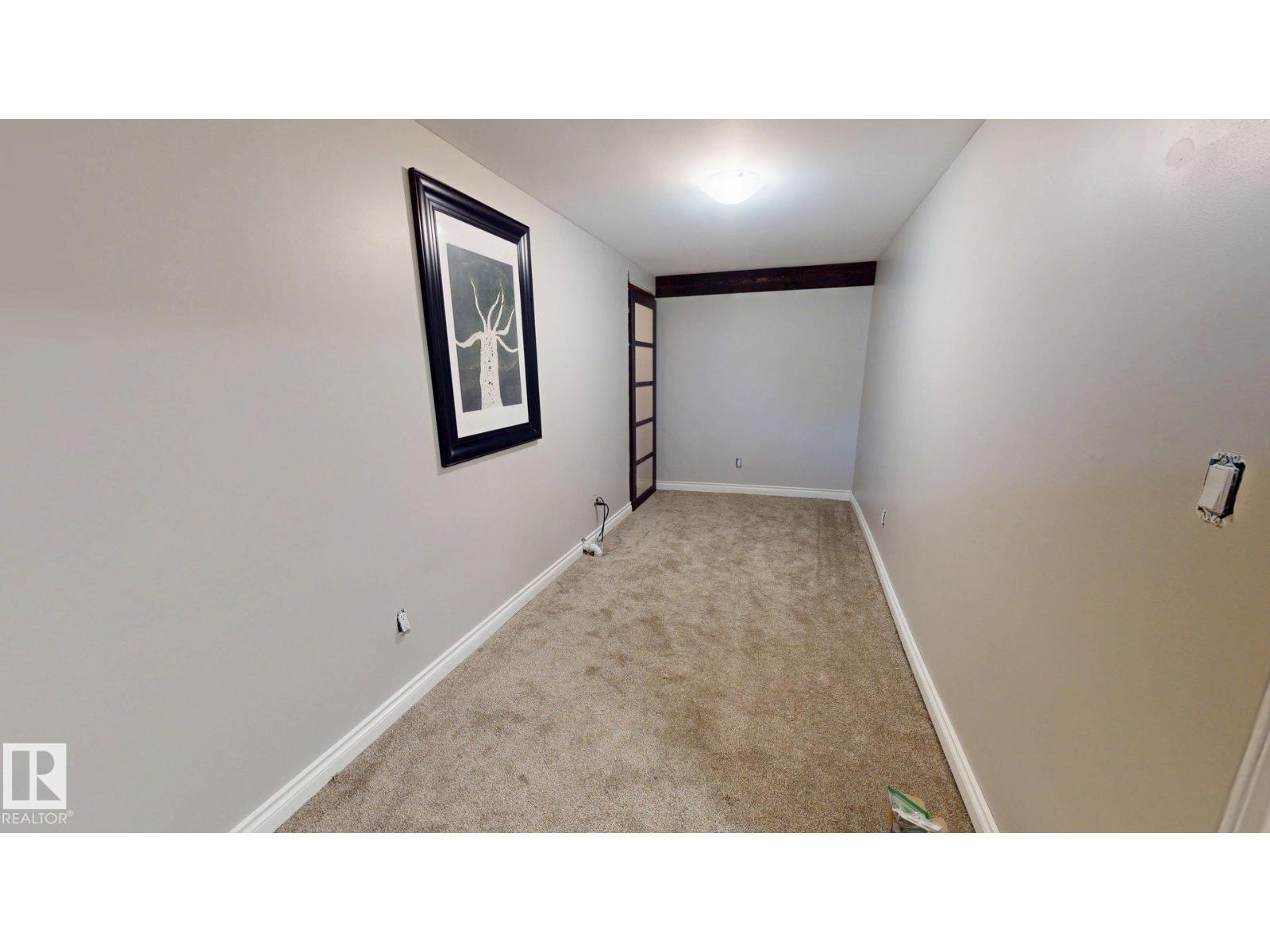 5040 51 Av Property Photo 33