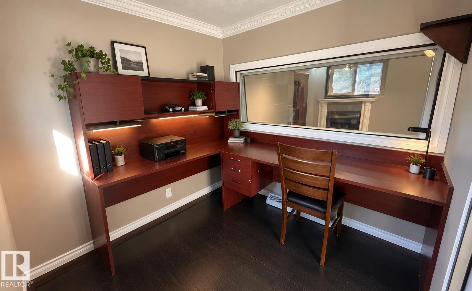 5040 51 Av Property Photo 46