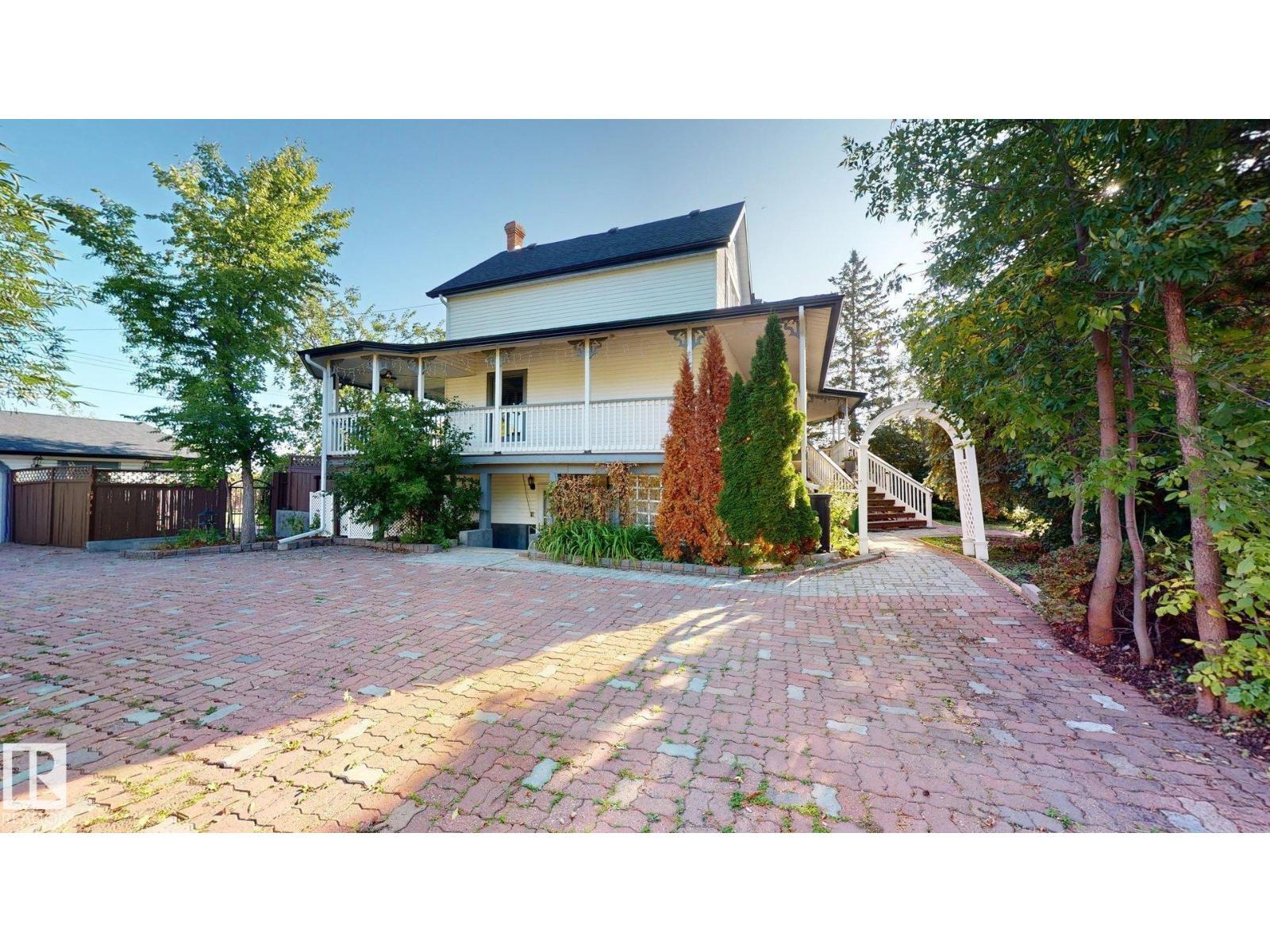 5040 51 Av Property Photo 47
