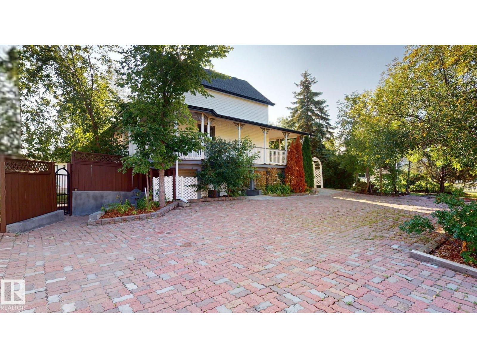 5040 51 Av Property Photo 49