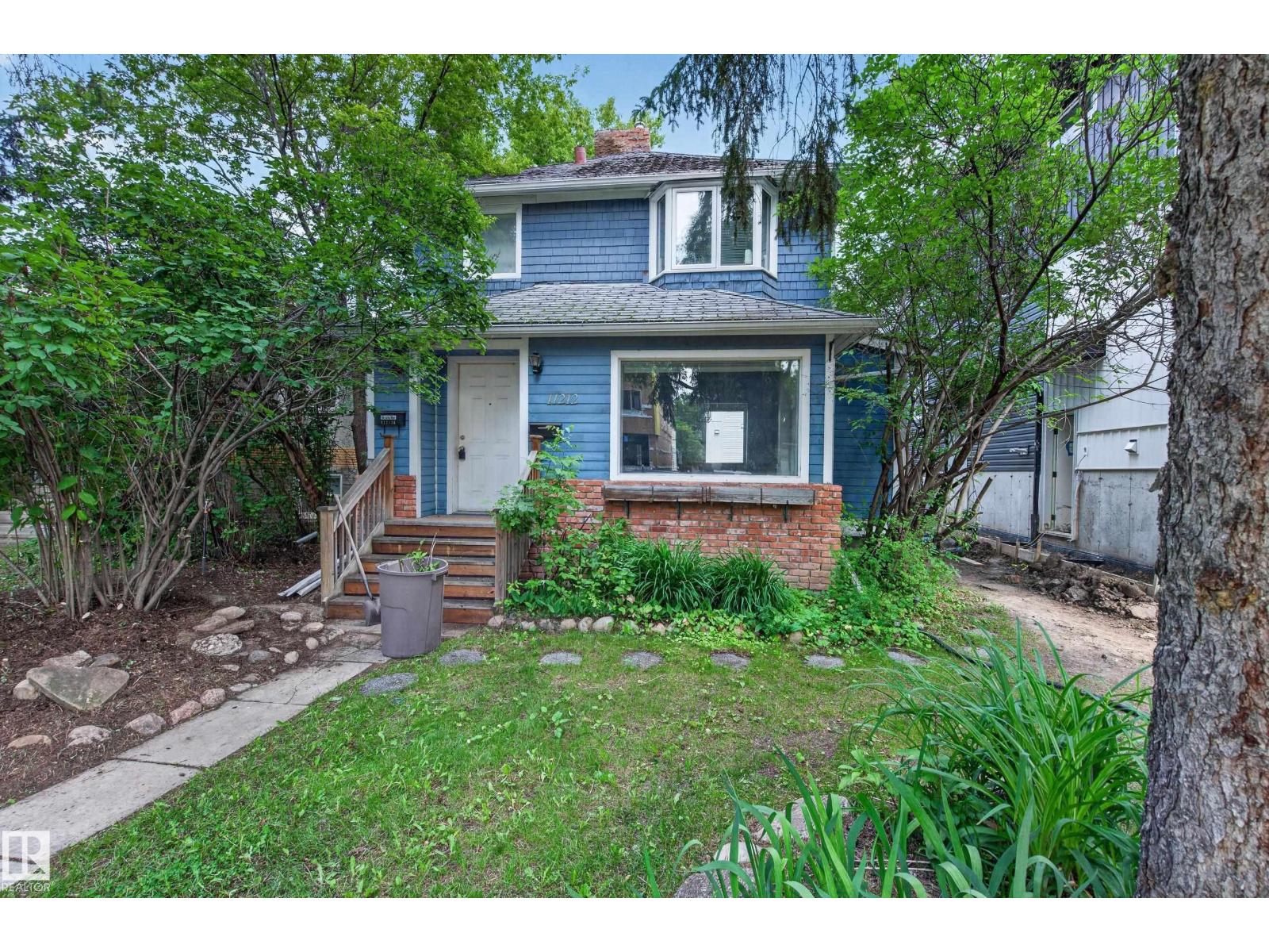 11212 75 Av Nw Property Photo 2