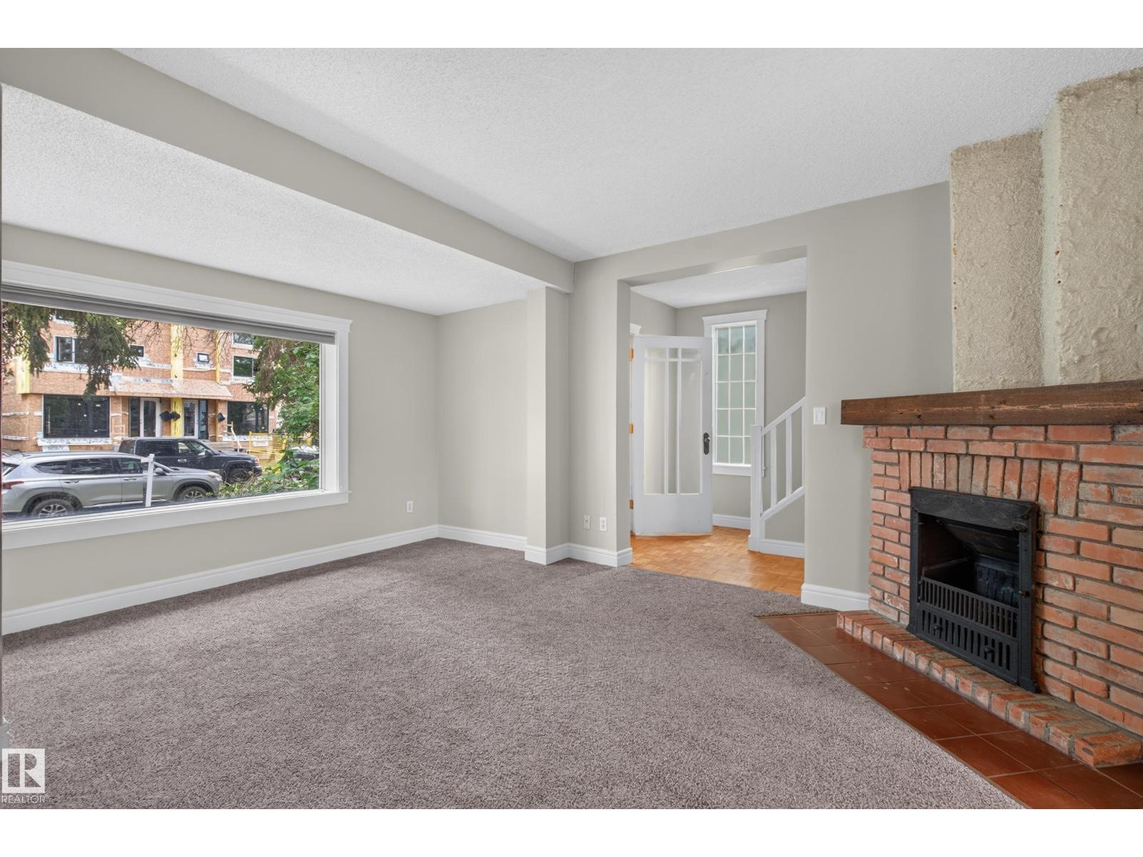 11212 75 Av Nw Property Photo 28