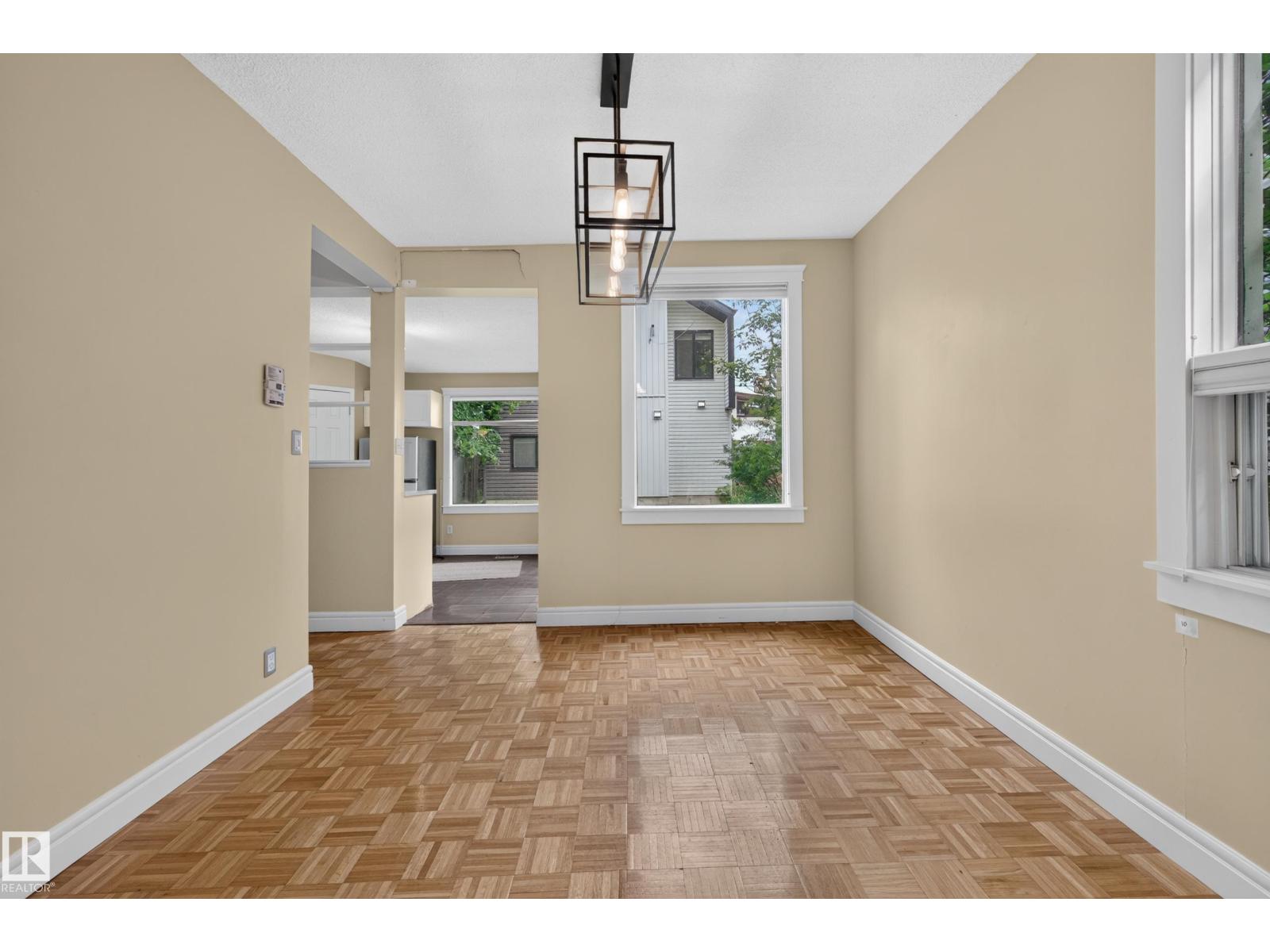 11212 75 Av Nw Property Photo 30