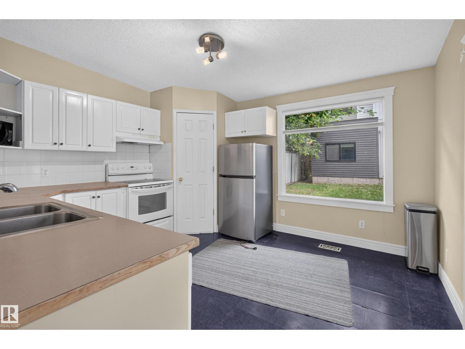 11212 75 Av Nw Property Photo 31