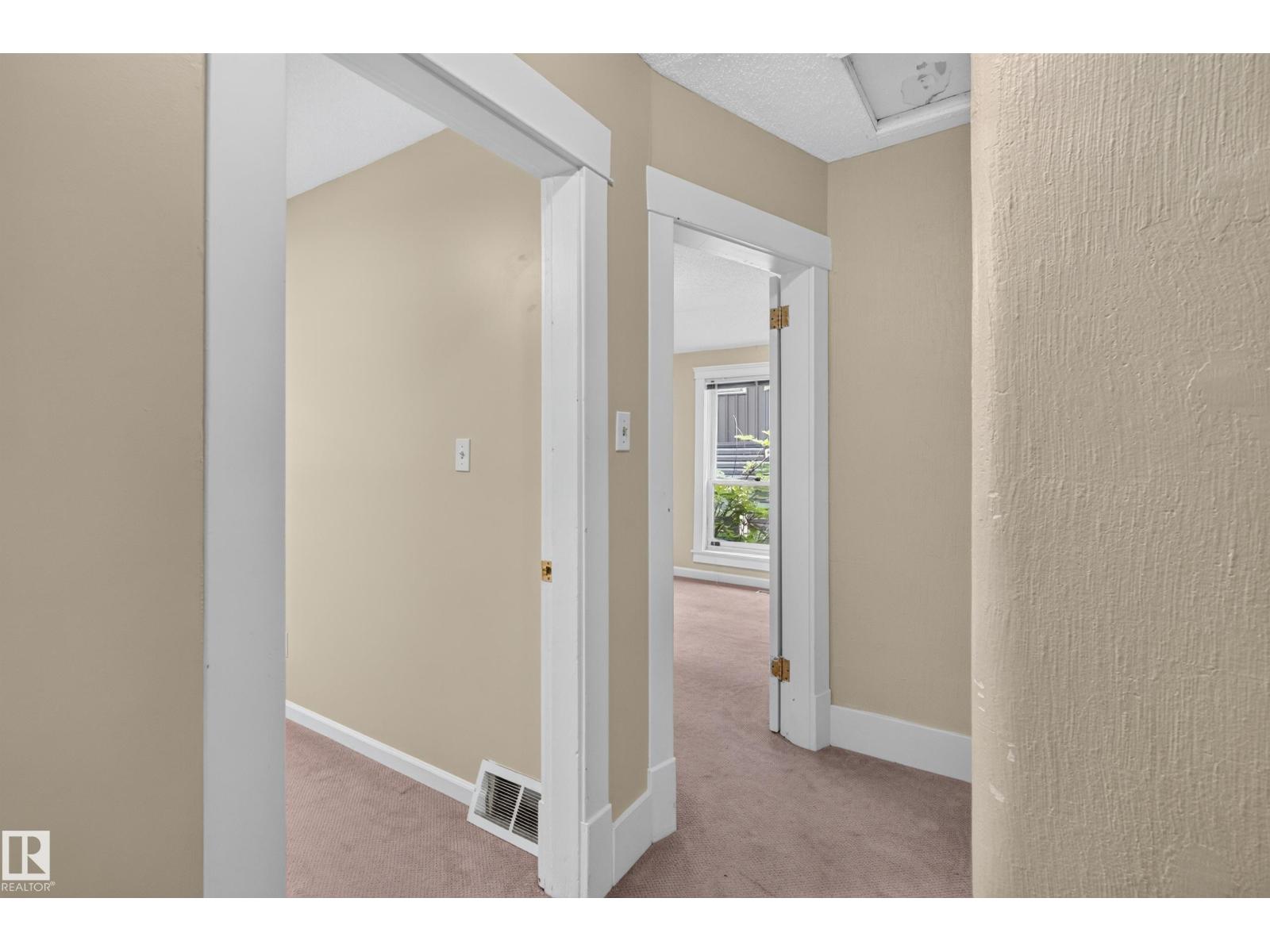 11212 75 Av Nw Property Photo 35