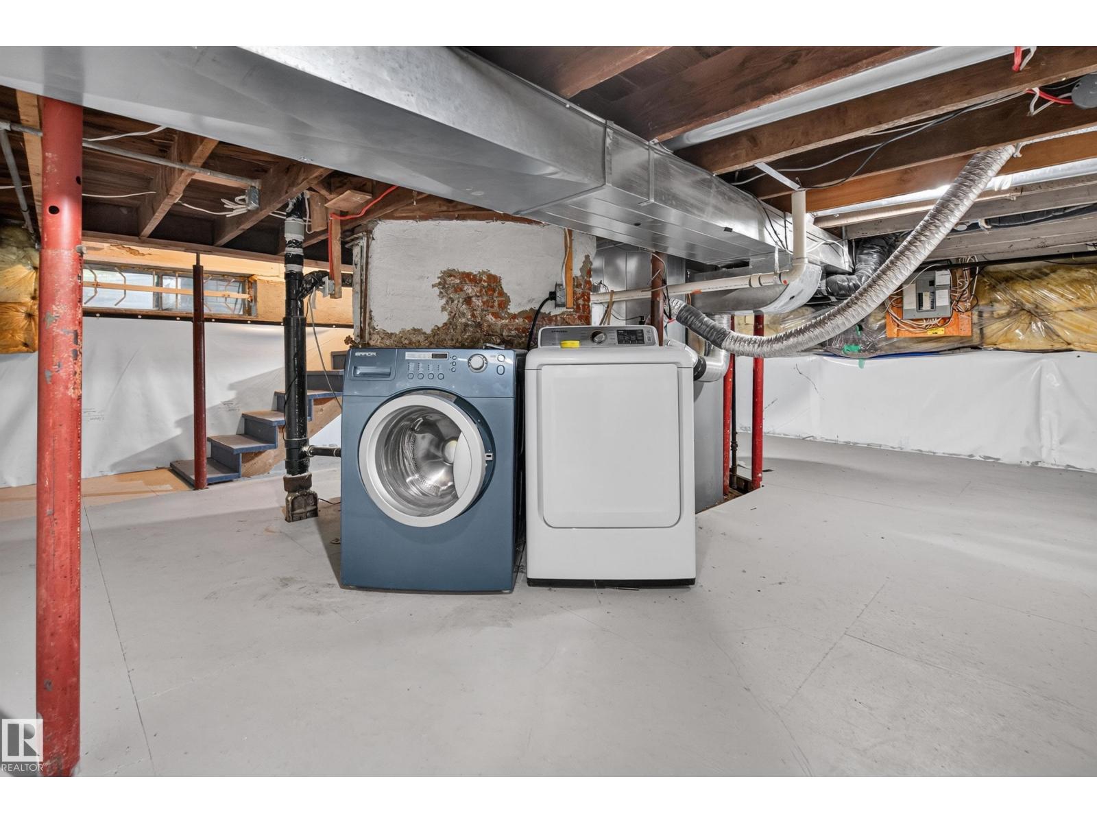11212 75 Av Nw Property Photo 45