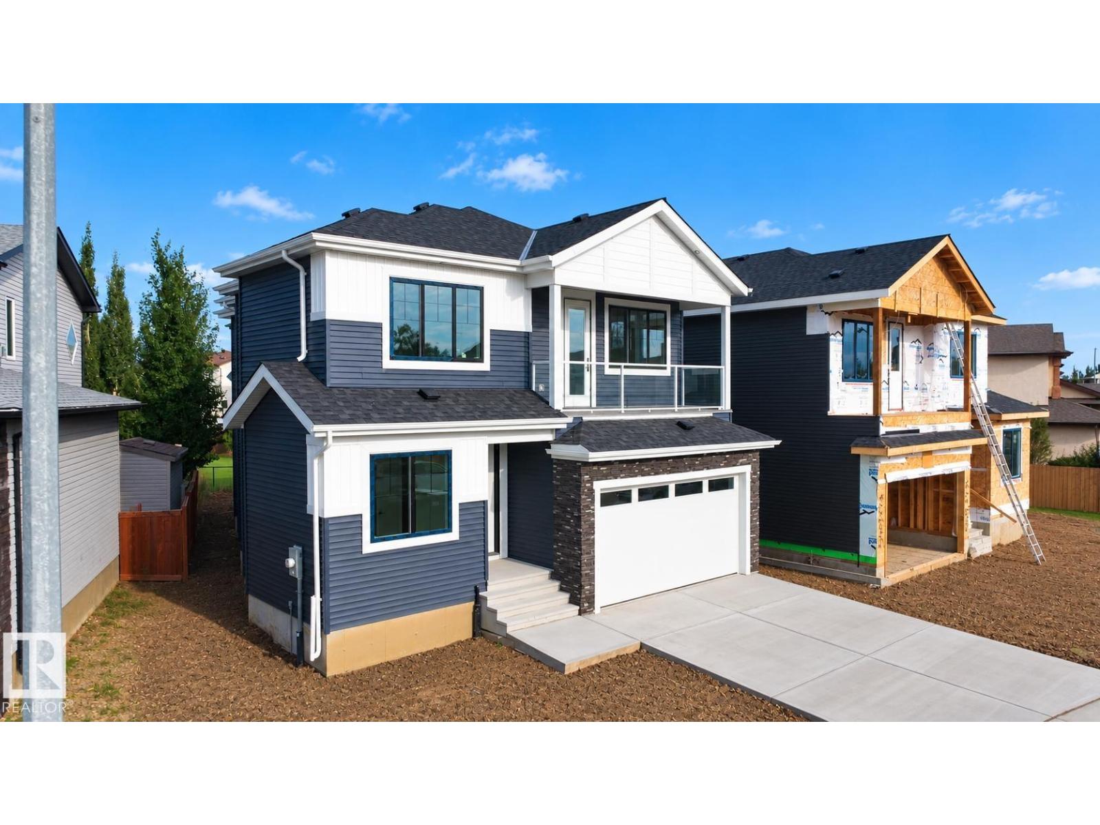 5411 64 St Property Photo 2