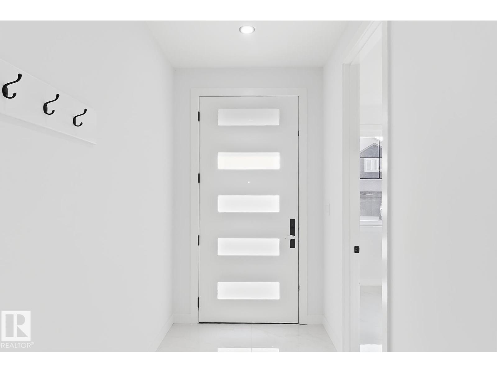 5411 64 St Property Photo 5