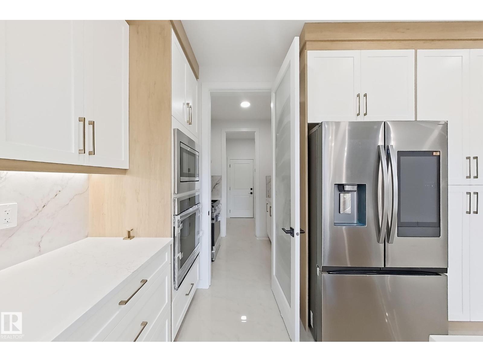 5411 64 St Property Photo 14