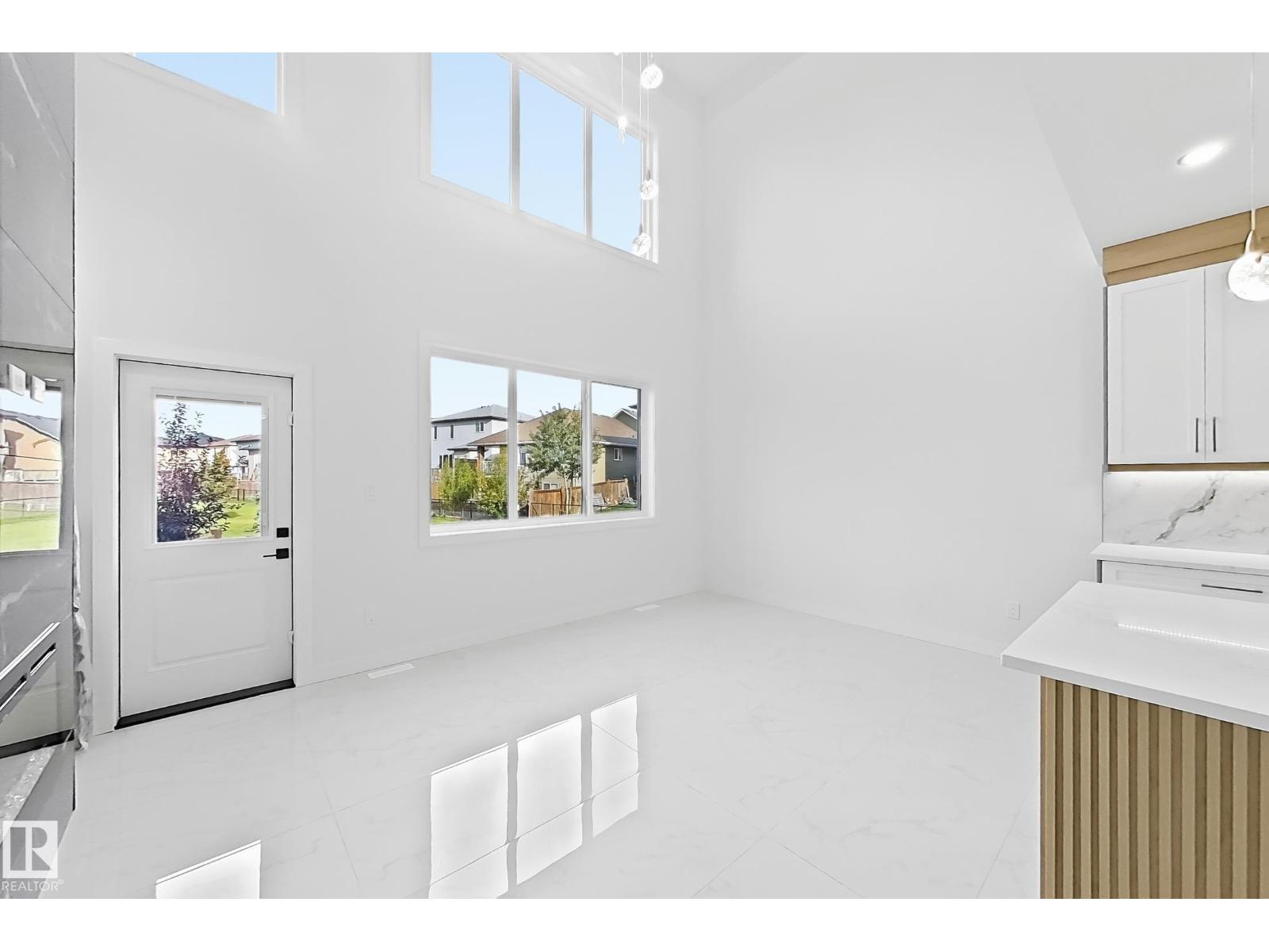 5411 64 St Property Photo 15