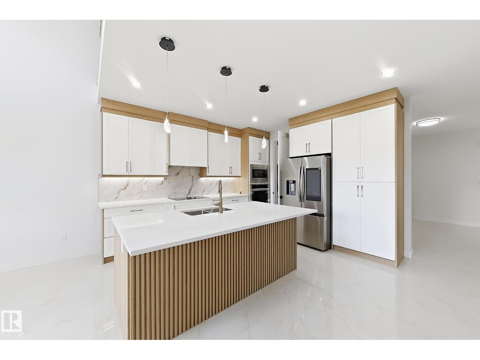 5411 64 St Property Photo 17