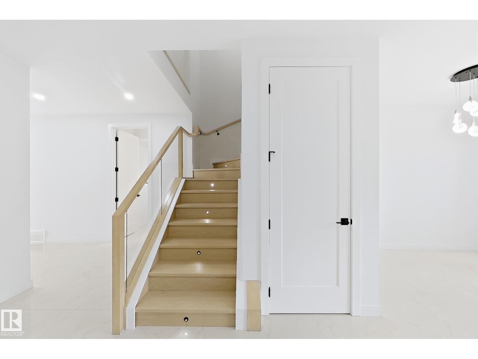 5411 64 St Property Photo 18