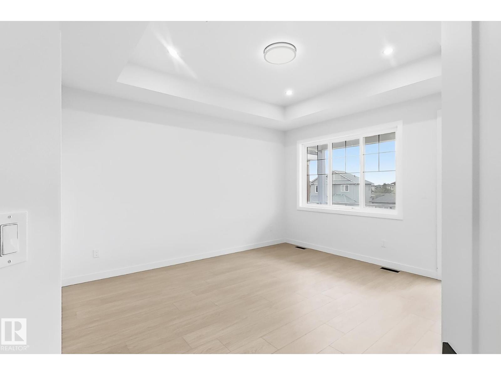 5411 64 St Property Photo 24