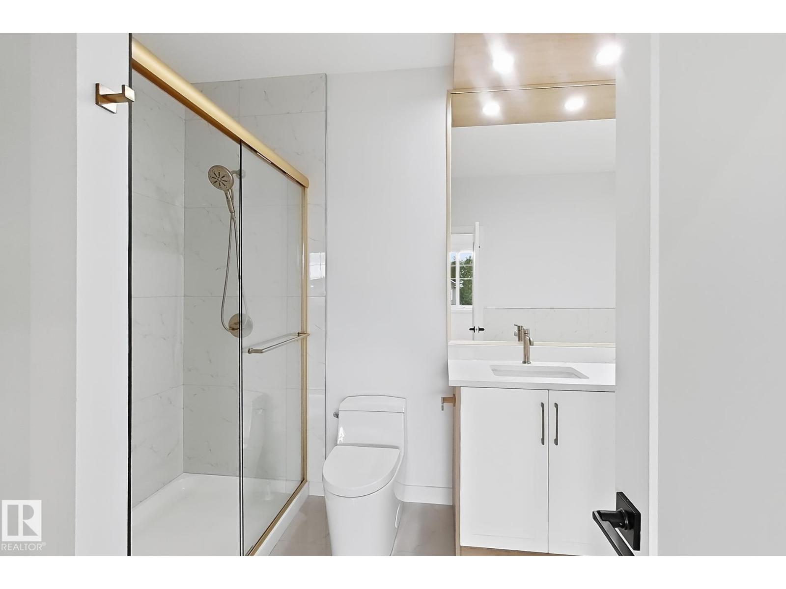5411 64 St Property Photo 26