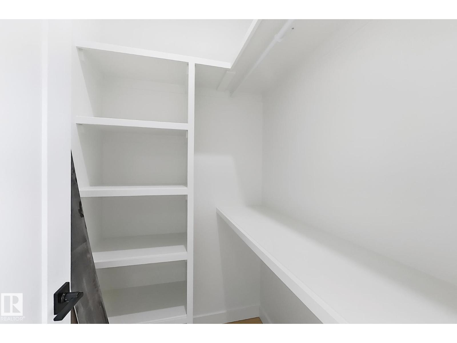 5411 64 St Property Photo 41
