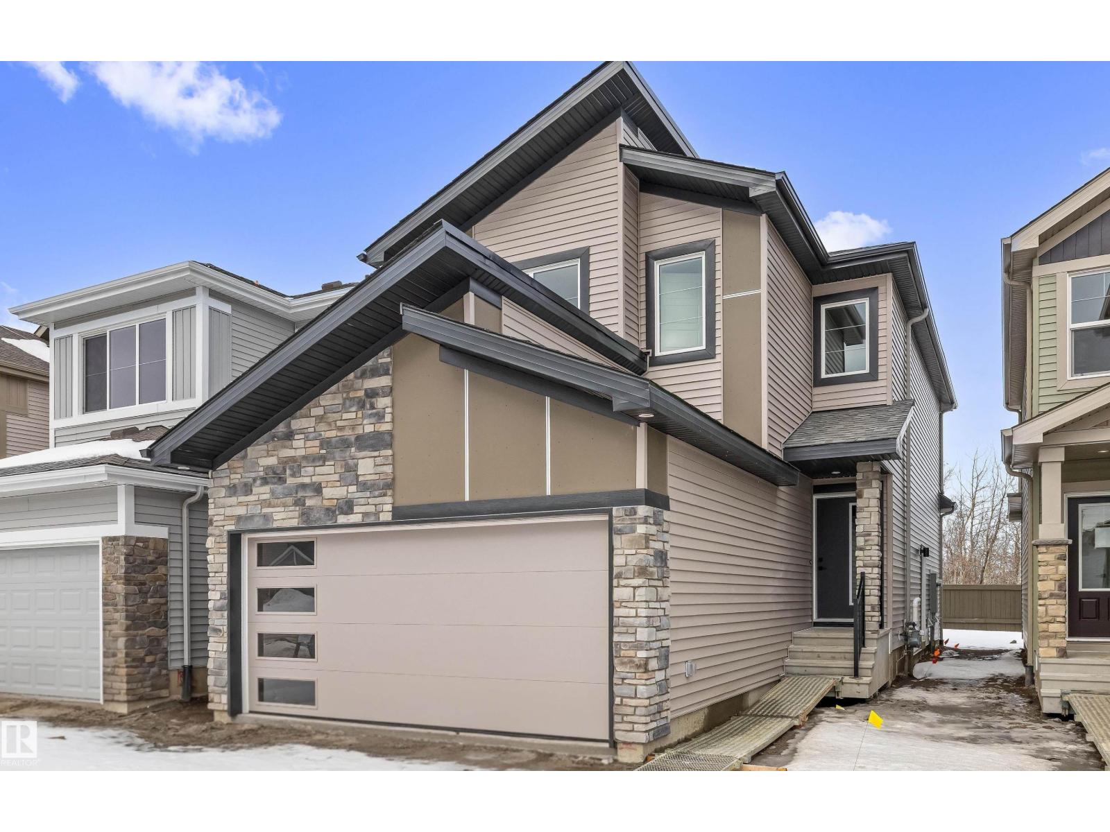 8724 183 Av Nw Property Photo 2