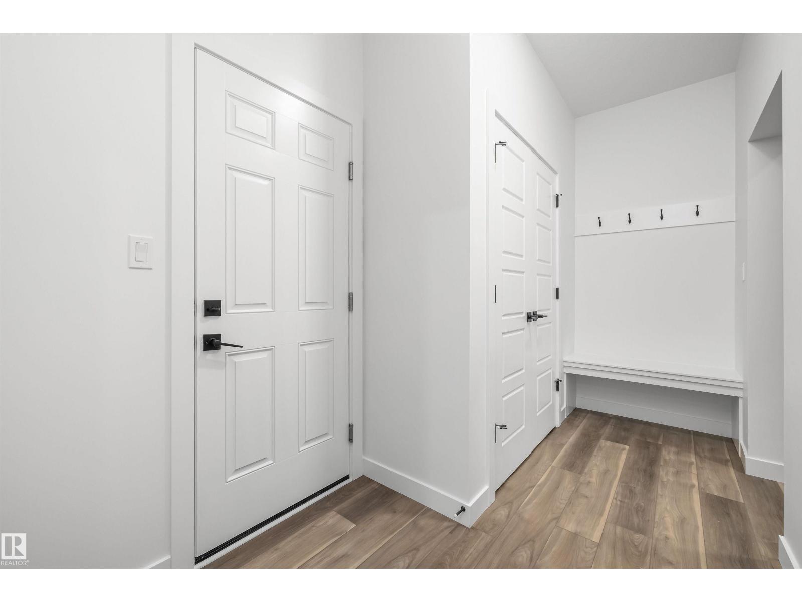 8724 183 Av Nw Property Photo 6