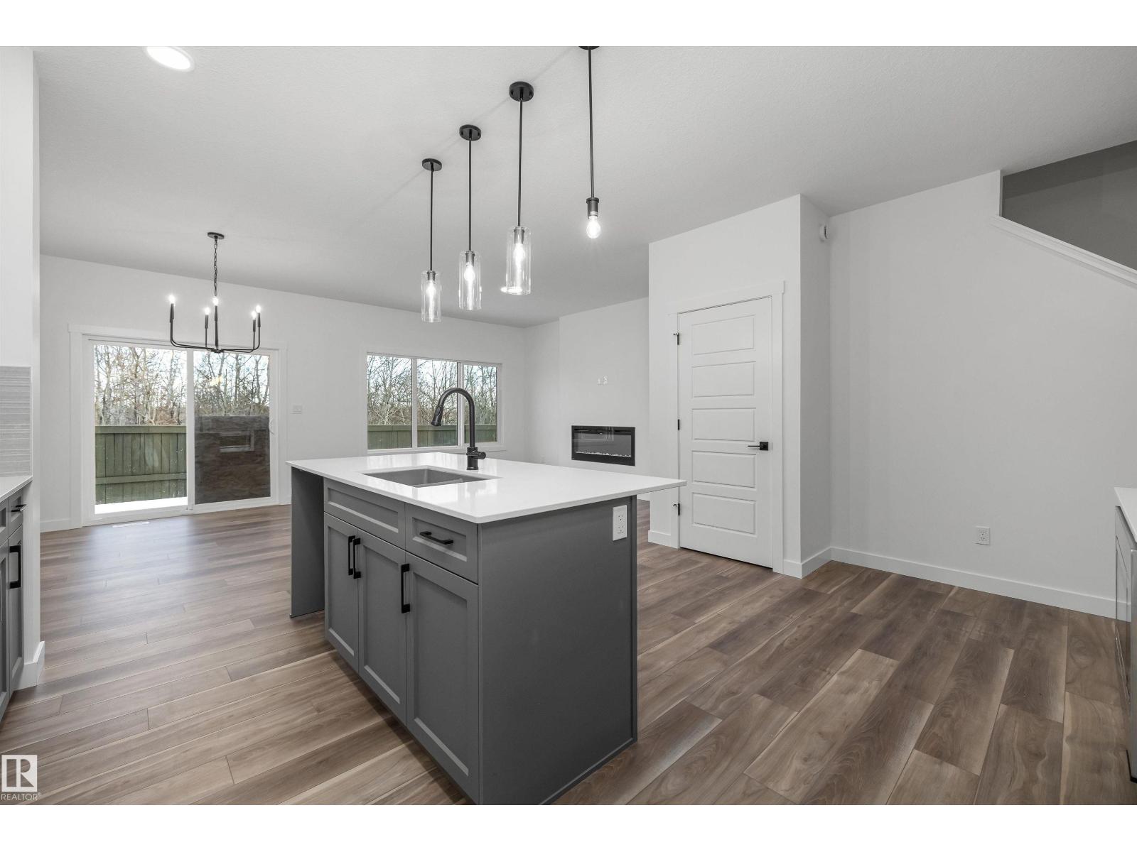 8724 183 Av Nw Property Photo 15