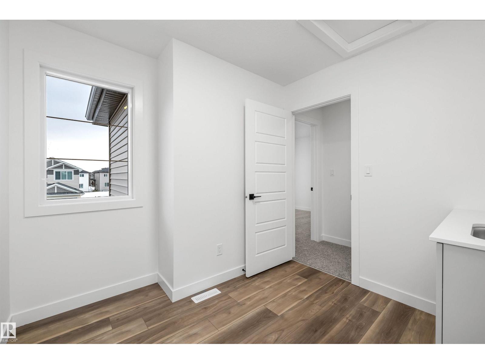 8724 183 Av Nw Property Photo 34