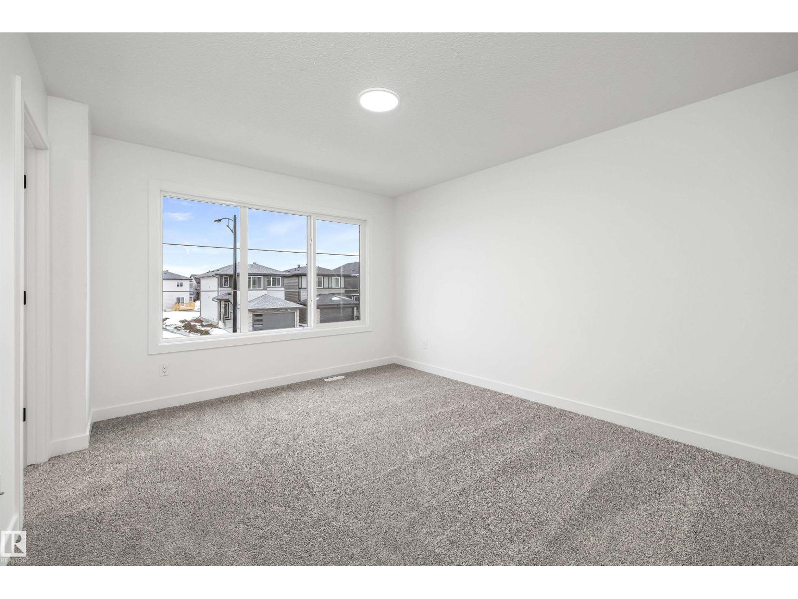 8724 183 Av Nw Property Photo 35