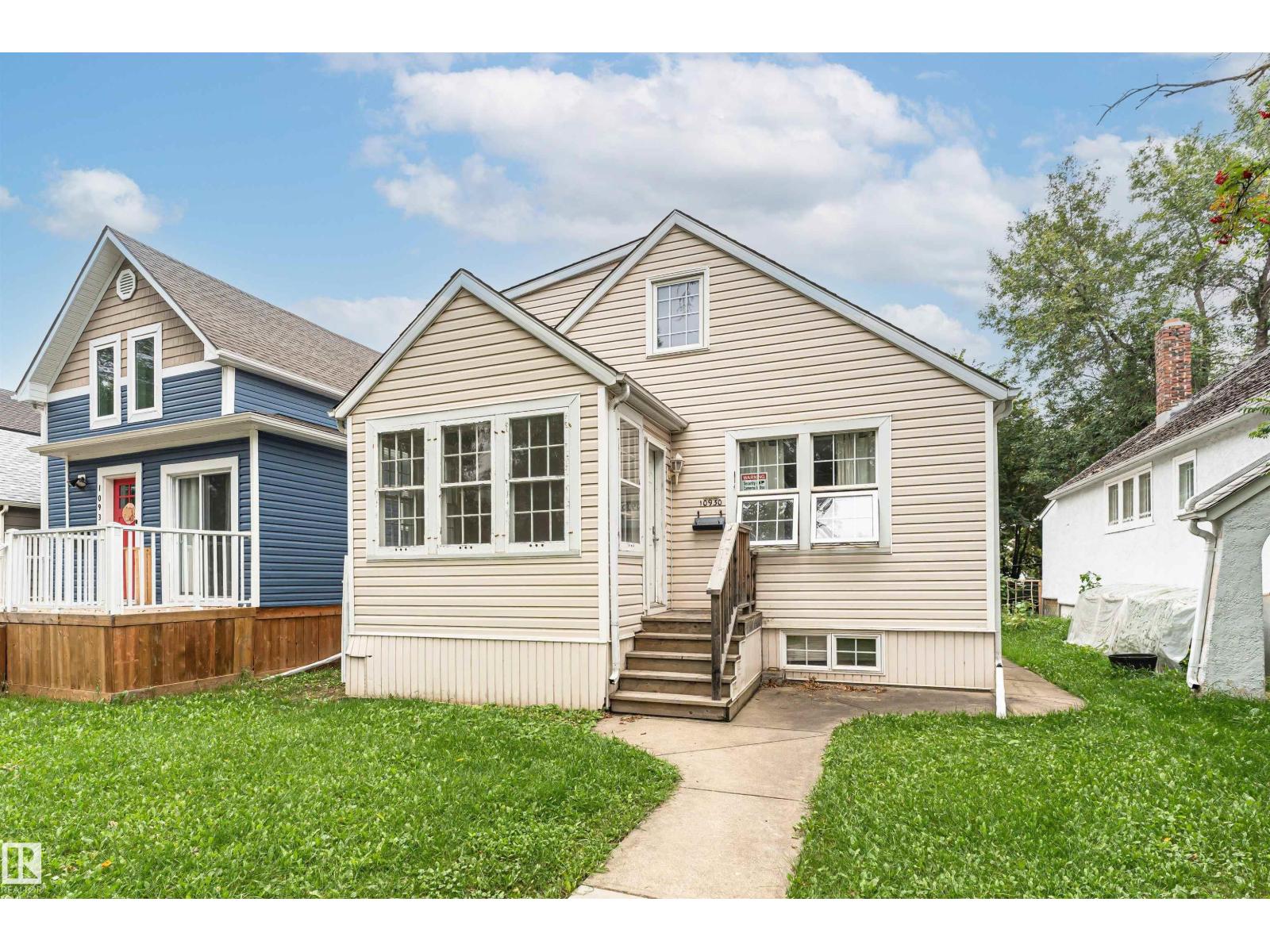 10930 80 AV NW Property Photo 1