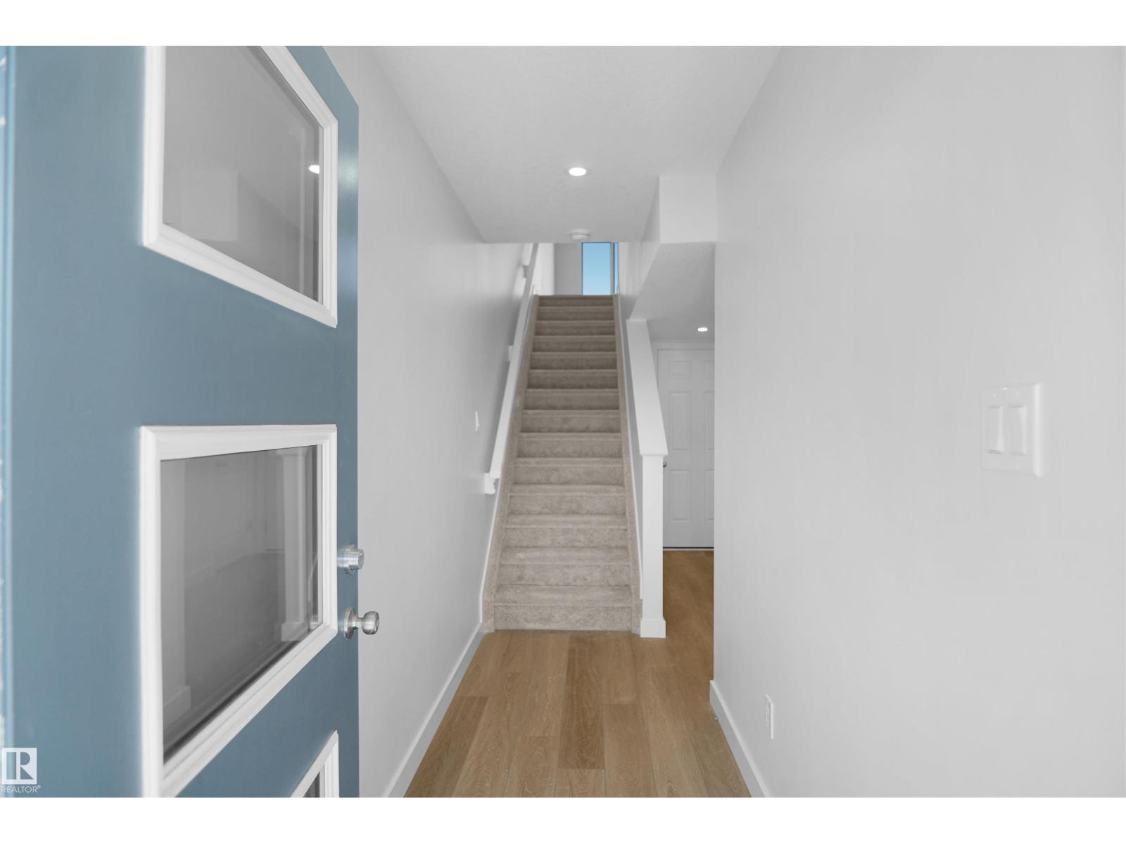 936 19 Av Nw Property Photo 3