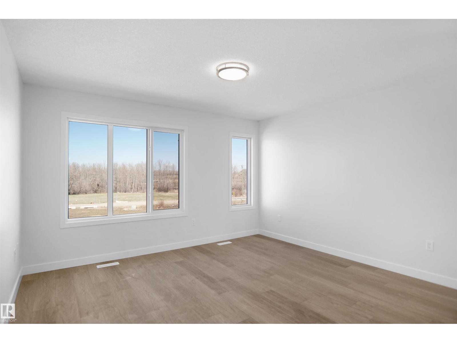 936 19 Av Nw Property Photo 10