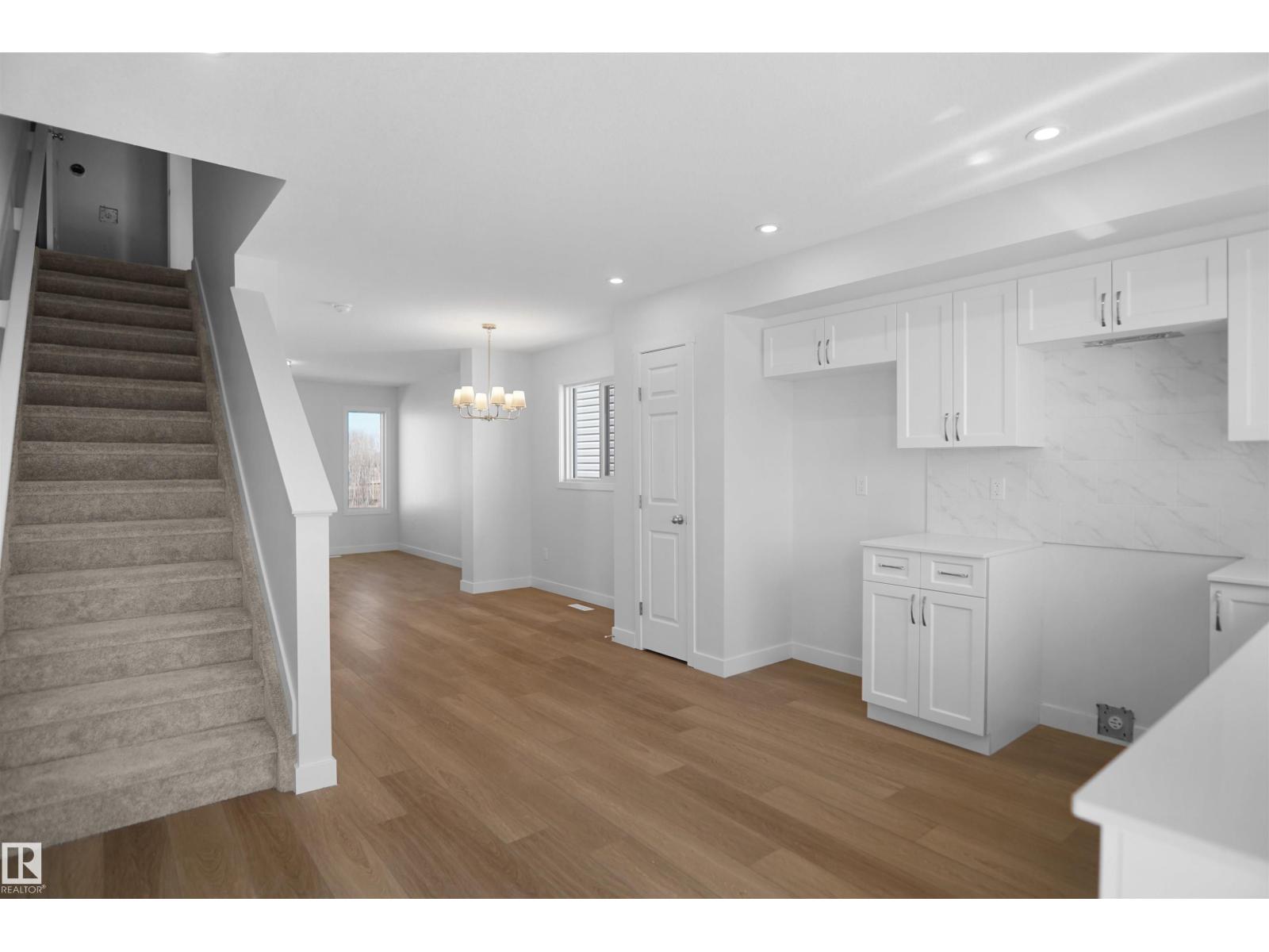 936 19 Av Nw Property Photo 17